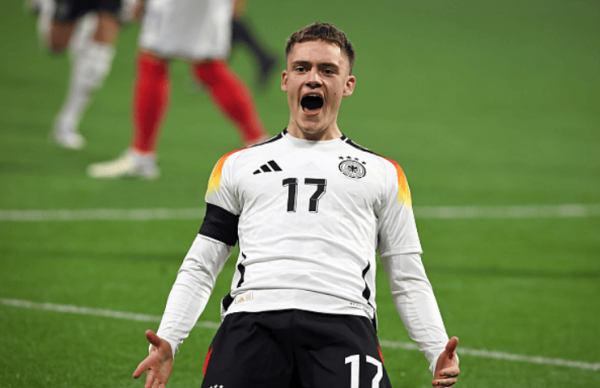 金八号配资 之前巴萨现在拜仁? 与其给其他球队“表白”, 为何不能在曼联雄起